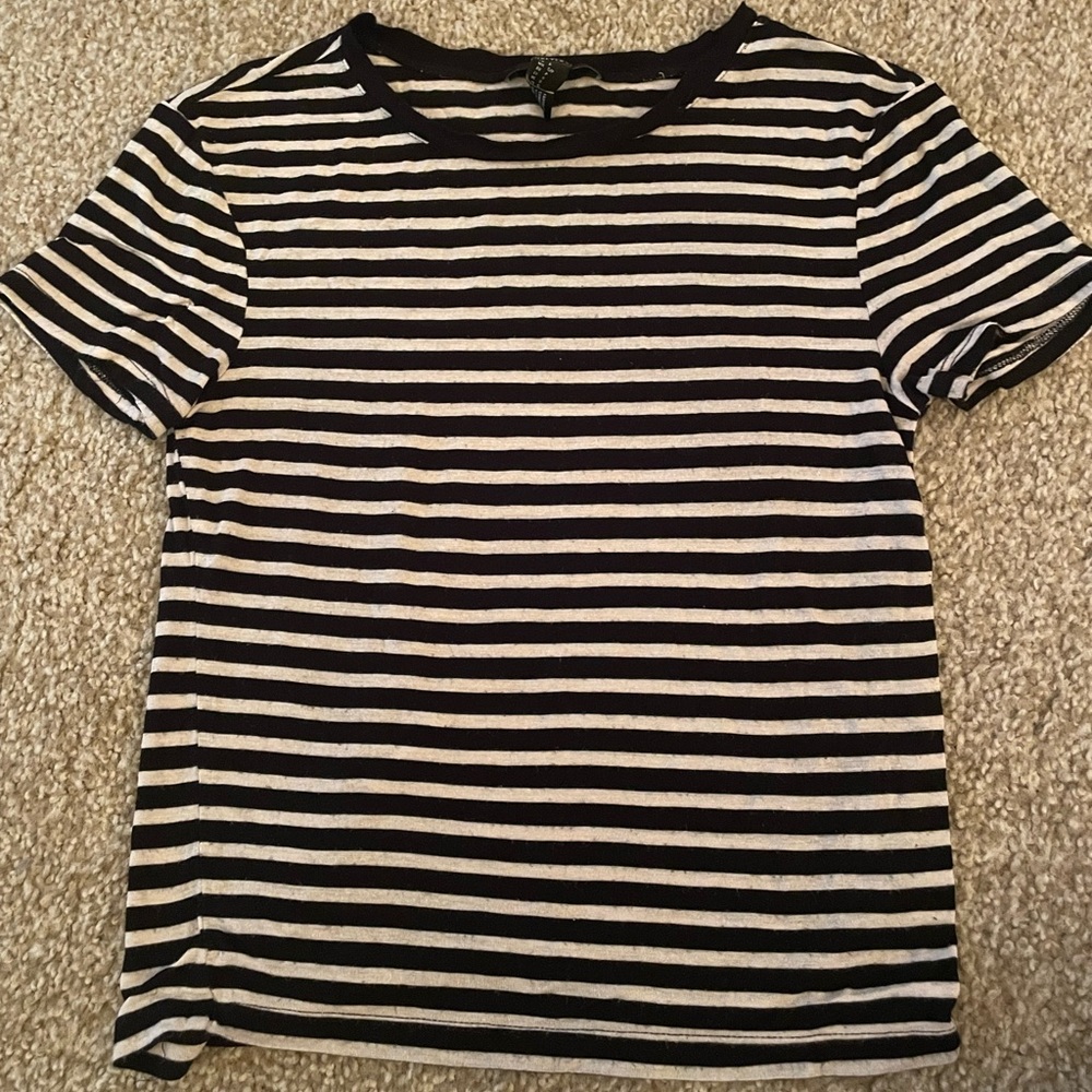 striped tshirt